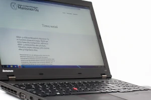 Kuvituskuva kannettavasta tietokoneesta